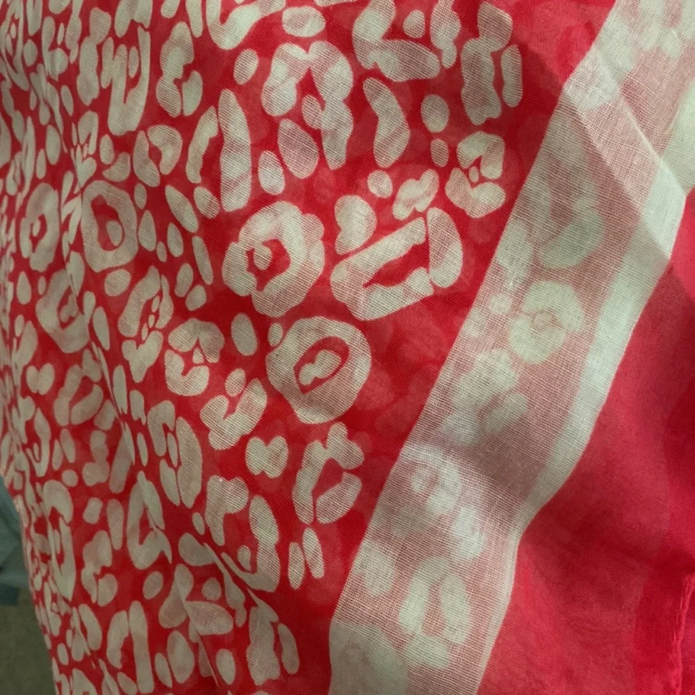 Hot Pink and White Leopard Print Lightweight Transitional Scarf